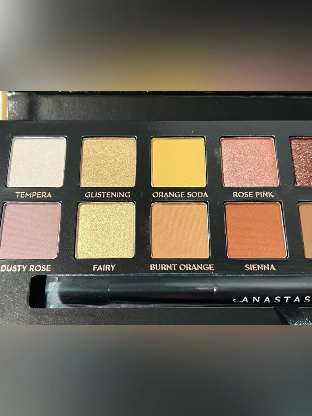 Anastasia Beverly Hills Soft Glam Eyeshadow Palette Warm Neutral Shades w/ brush